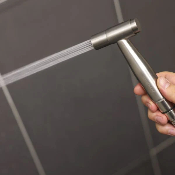 Bideesuihku ruostumattomasta teräksestä musta